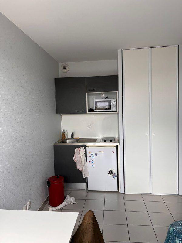 
                                                Location
                                                 Appartement studio