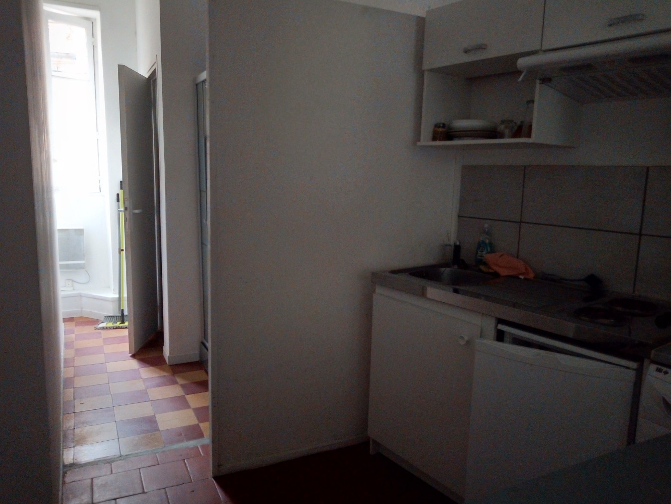 
                                                Vente
                                                 Appartement + studio meublé