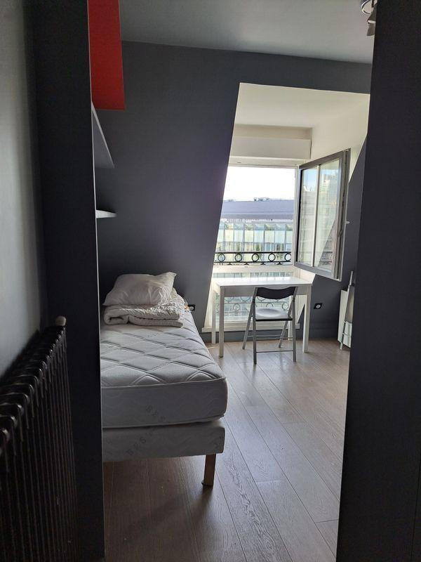 
                                                Location
                                                 Appartement studio meublée 17m² - vue dégagée