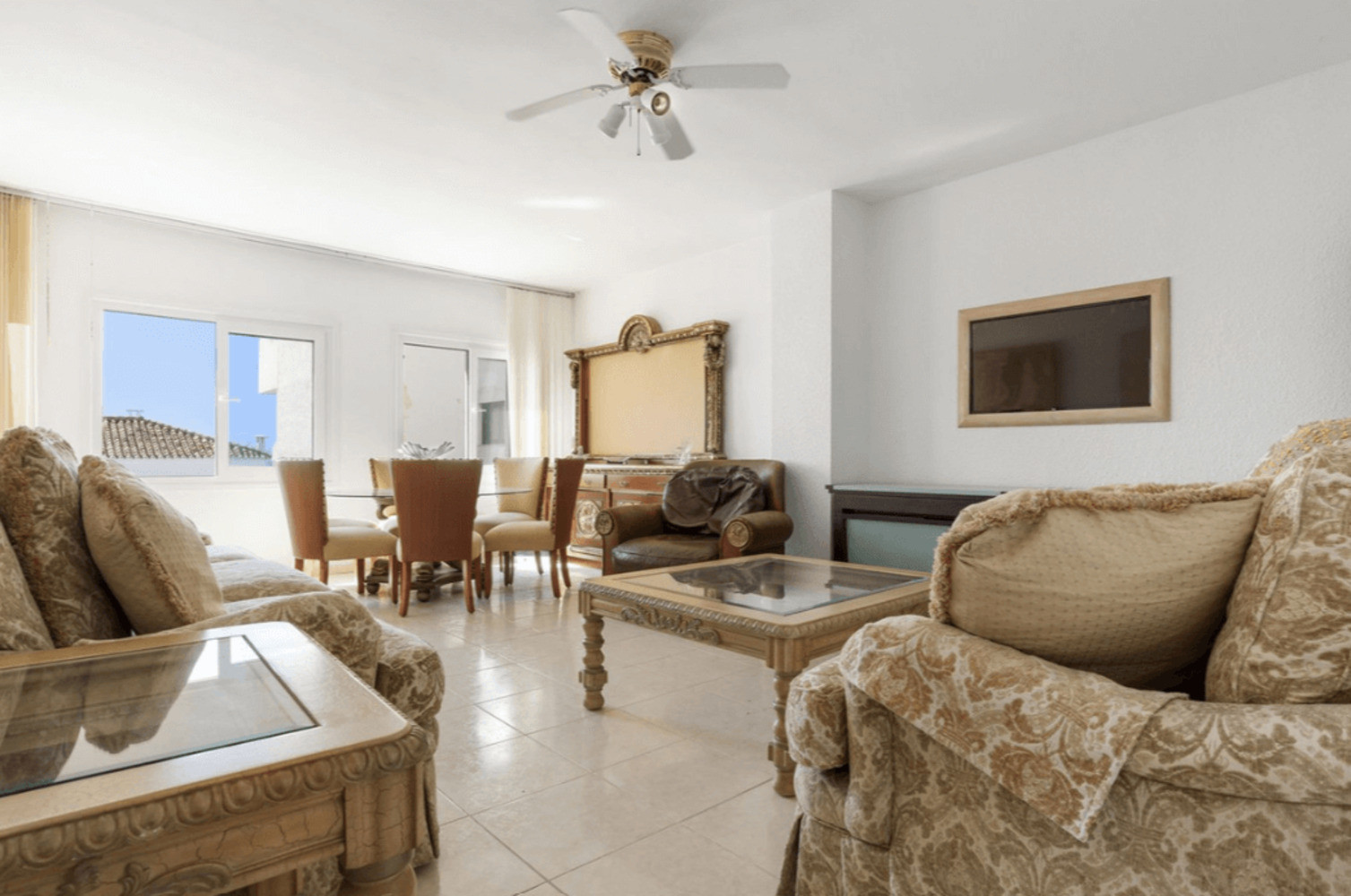 
                                                Vente
                                                 Appartement sur la Marina de Puerto Banus