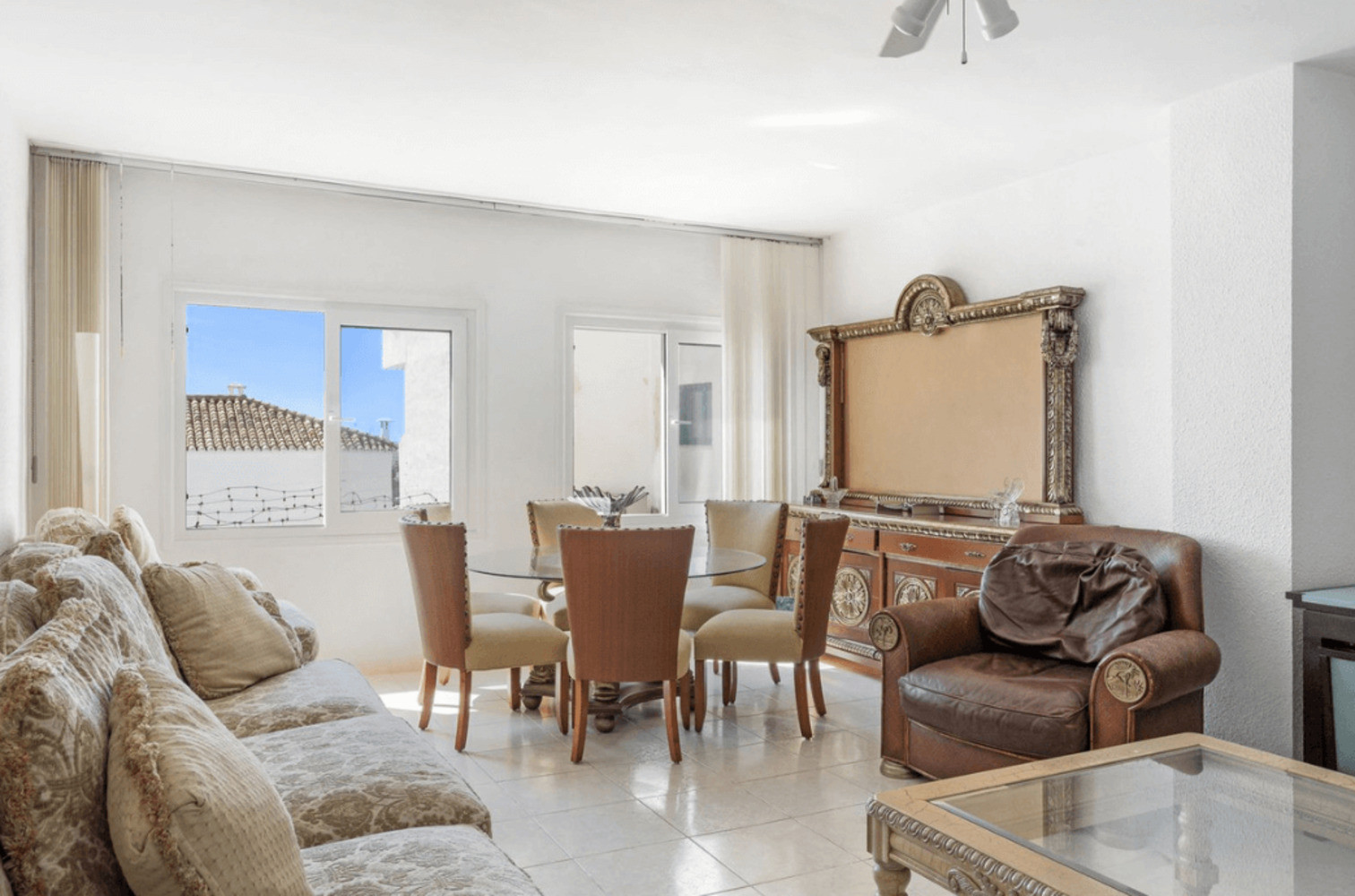 
                                                Vente
                                                 Appartement sur la Marina de Puerto Banus
