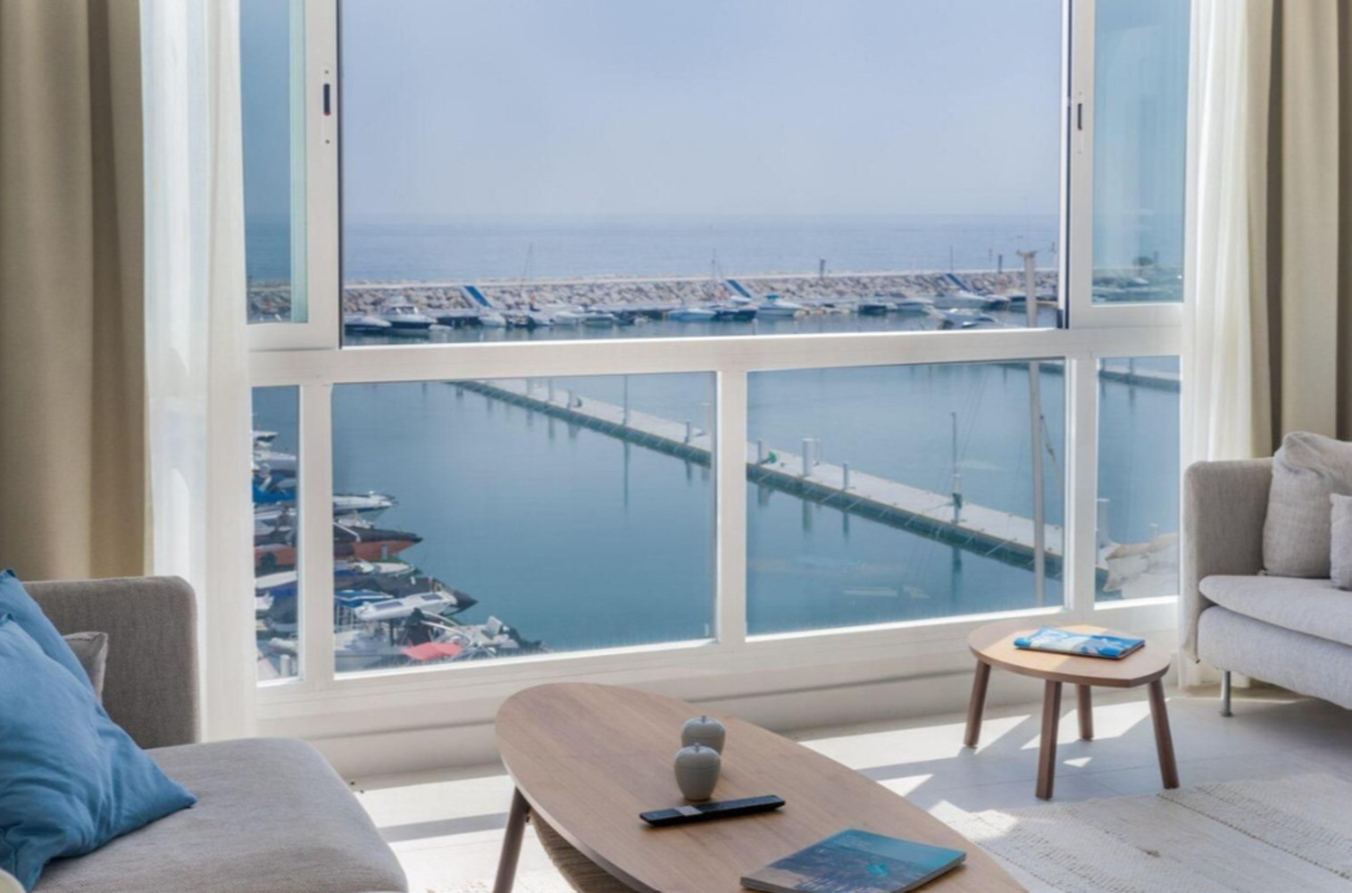 
                                                Vente
                                                 Appartement sur la Marina de Puerto Banus