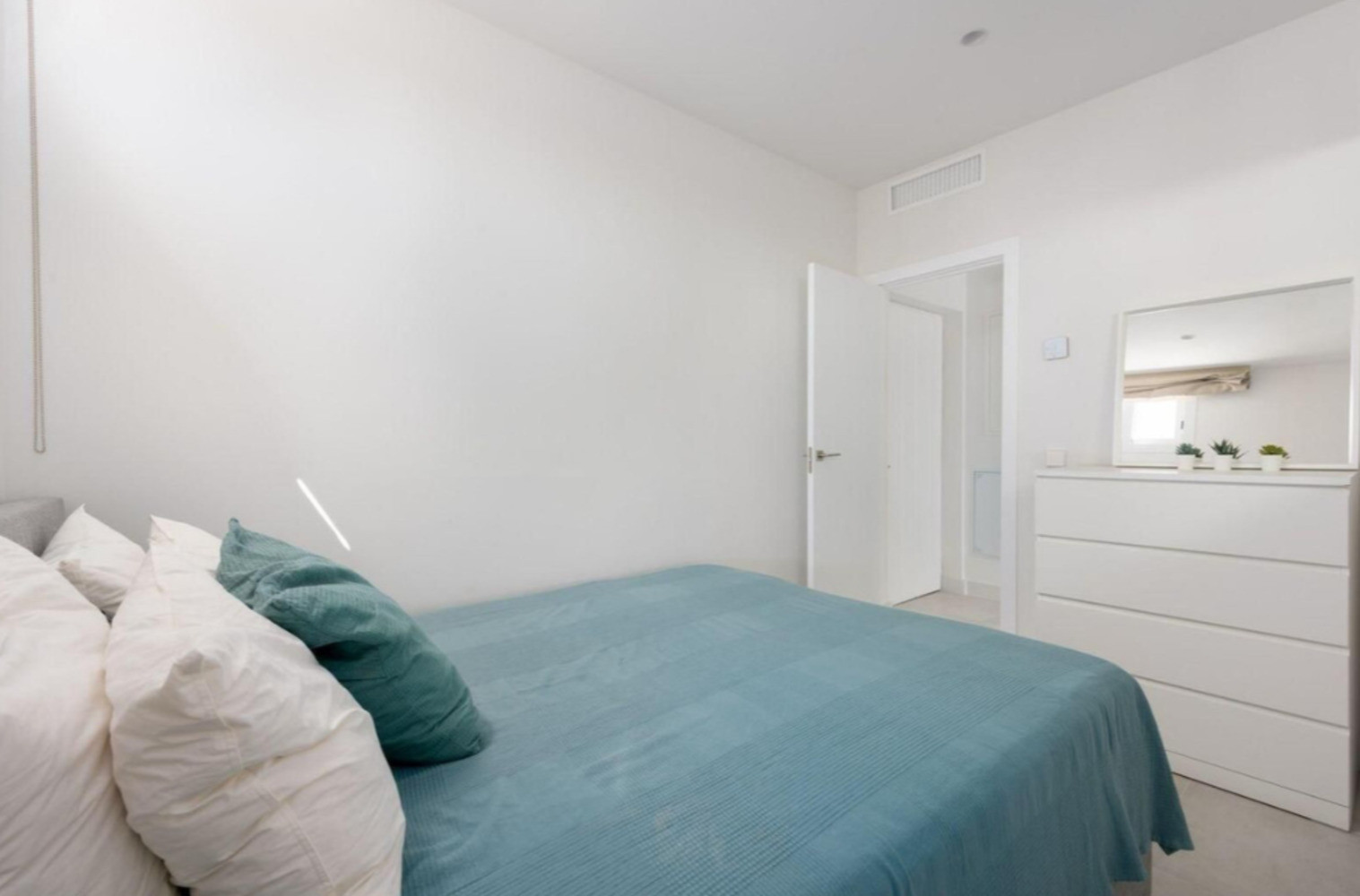 
                                                Vente
                                                 Appartement sur la Marina de Puerto Banus