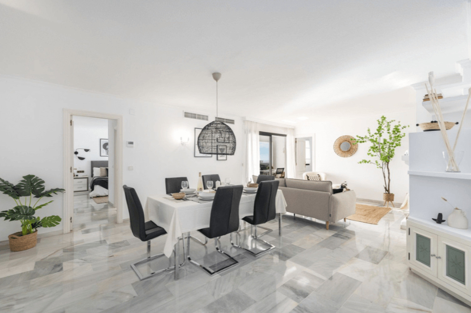 
                                                Vente
                                                 Appartement sur la Marina de Puerto Banus