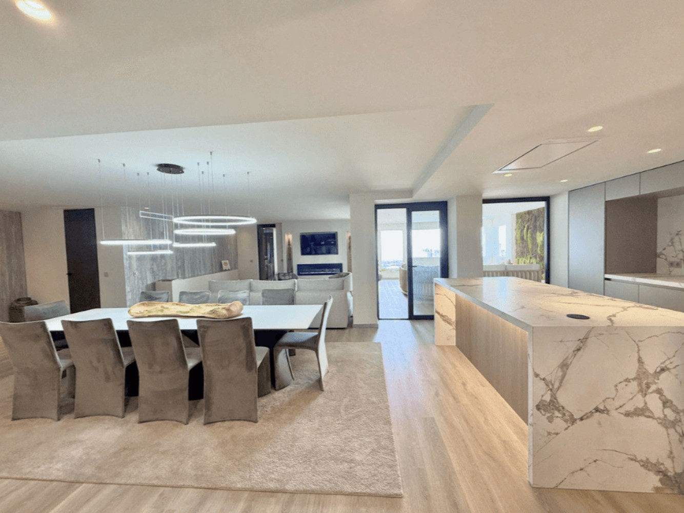 
                                                Vente
                                                 Appartement sur la Marina de Puerto Banus