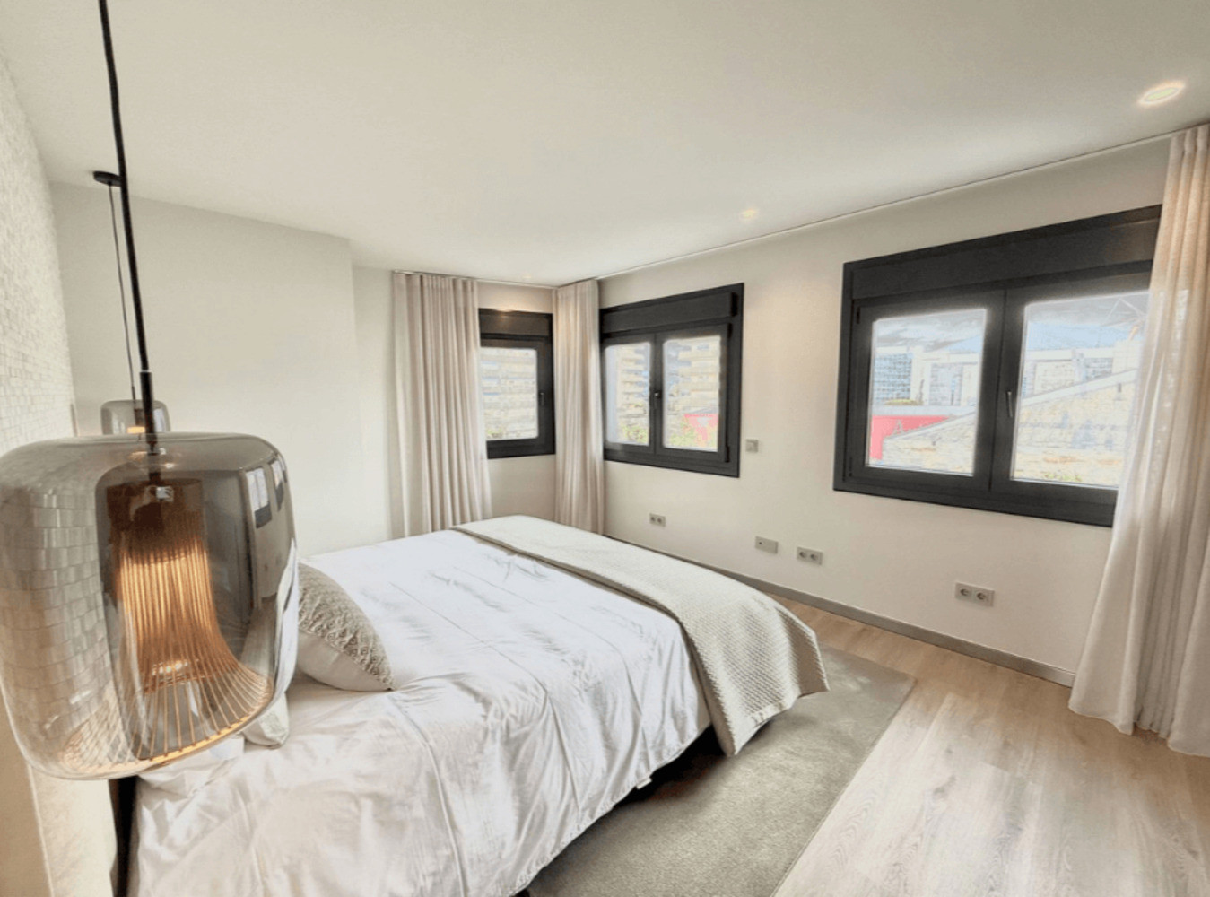 
                                                Vente
                                                 Appartement sur la Marina de Puerto Banus