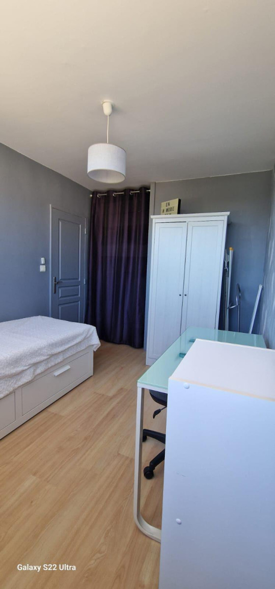 
                                                Location
                                                 APPARTEMENT SYMPATHIQUE ET COSI