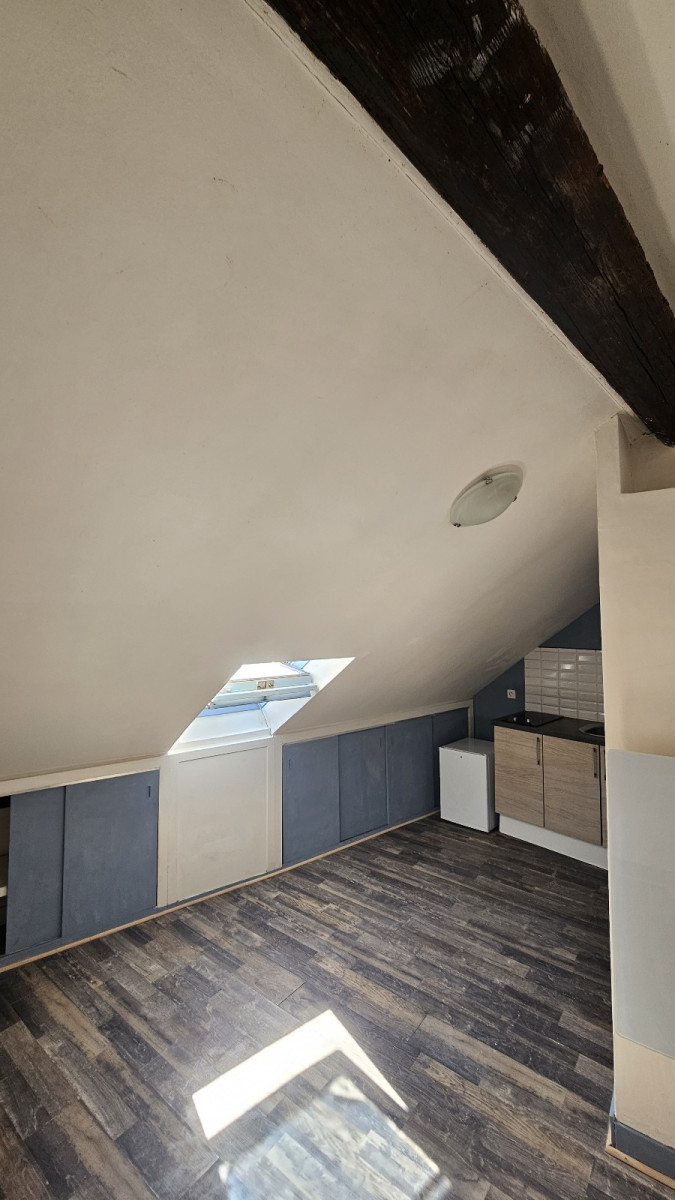 
                                                Location
                                                 Appartement T1 15.16m² à Châtellerault