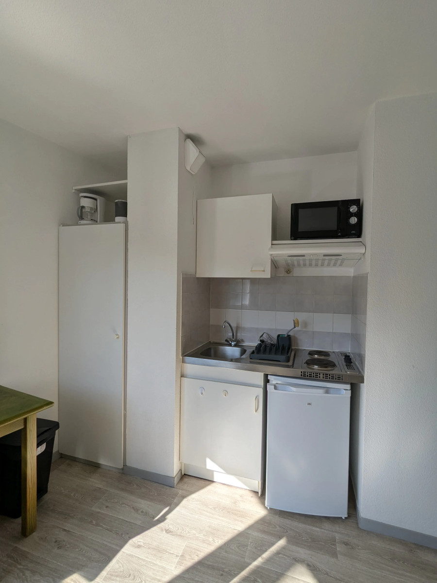 
                                                Location
                                                 Appartement T1 17.85m² à Talence