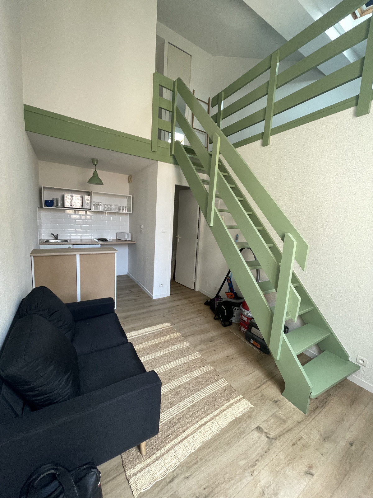 
                                                Location
                                                 Appartement T1 23m² à Bordeaux