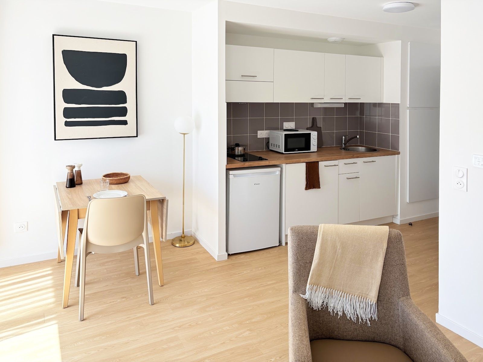 
                                                Location
                                                 Appartement T1