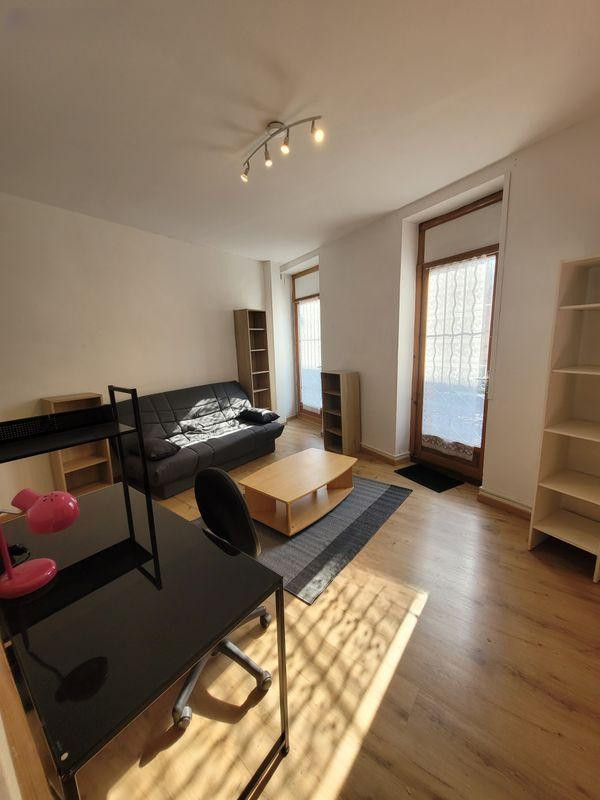 
                                                Location
                                                 Appartement T1 à Toulouse centre