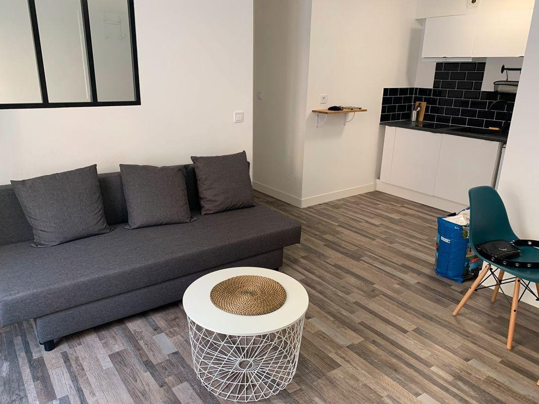 
                                                Location
                                                 Appartement T1 bis - Anatole France
