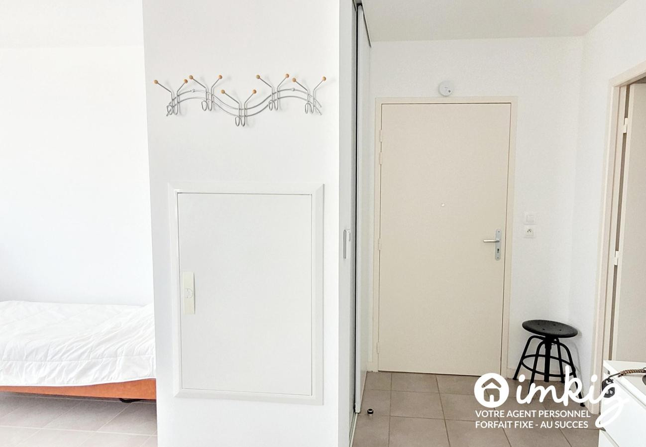 
                                                Vente
                                                 Appartement T1 bis dernier étage