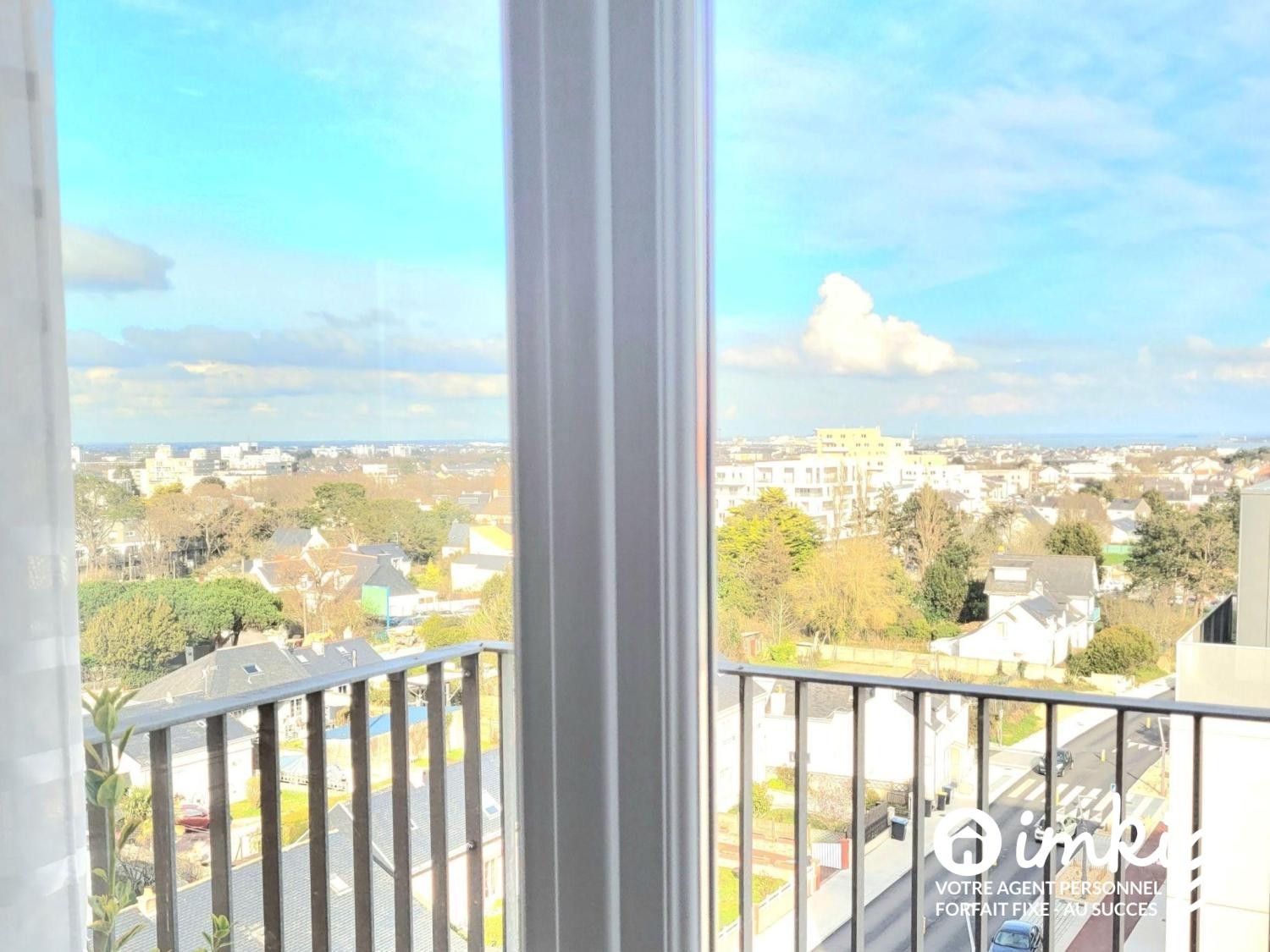 
                                                Vente
                                                 Appartement T1 bis dernier étage
