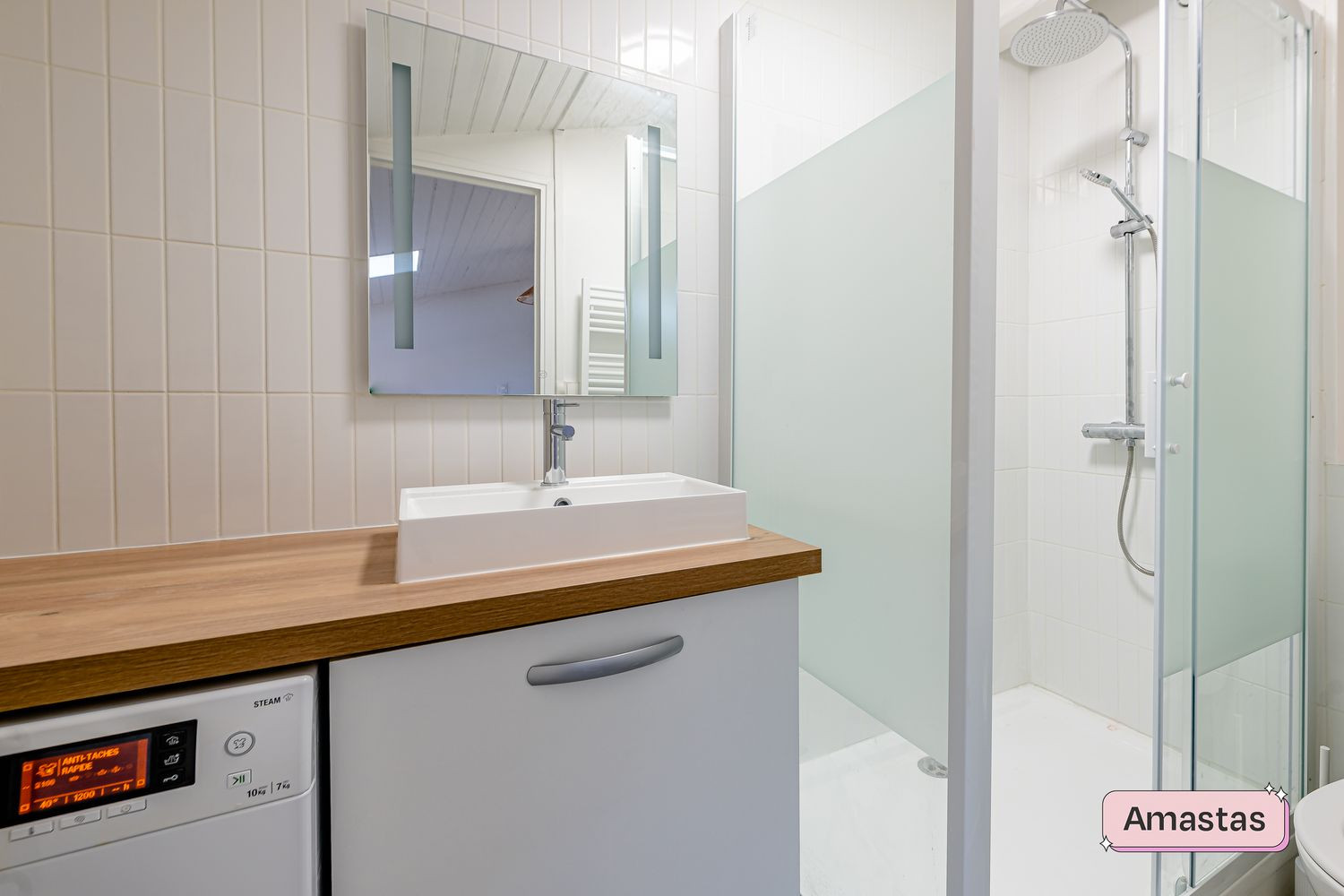 
                                                Location
                                                 Appartement T1 duplex avec balcon Camille Godard / Jardin Public