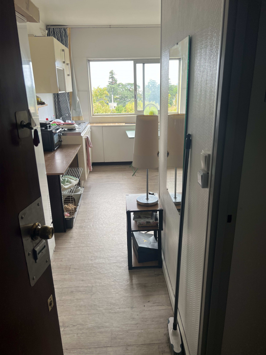 
                                                Vente
                                                 Appartement T1 Libre à Gradignan