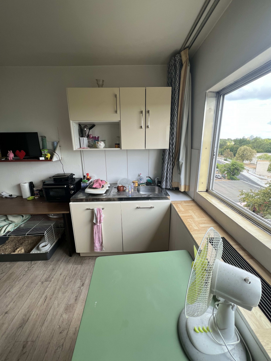 
                                                Vente
                                                 Appartement T1 Libre à Gradignan