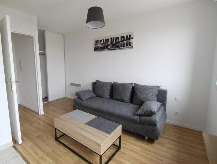 
                                                Location
                                                 Appartement T1 meublé 1 pièce de 18.6m² PARKING