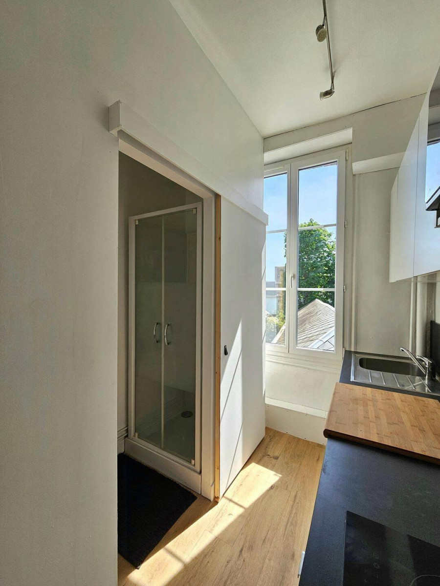 
                                                Location
                                                 Appartement T1 meublé - 21.6m2