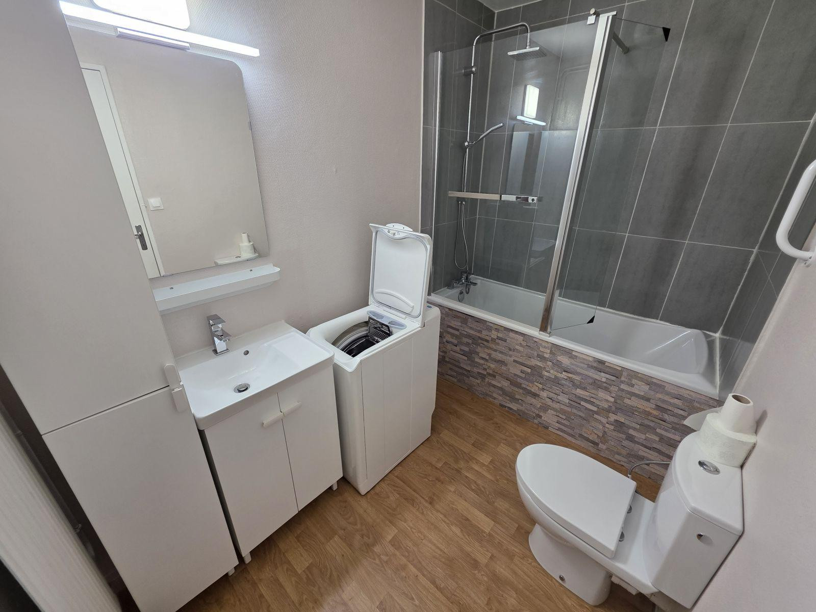 
                                                Location
                                                 Appartement T1 meublé 31m²