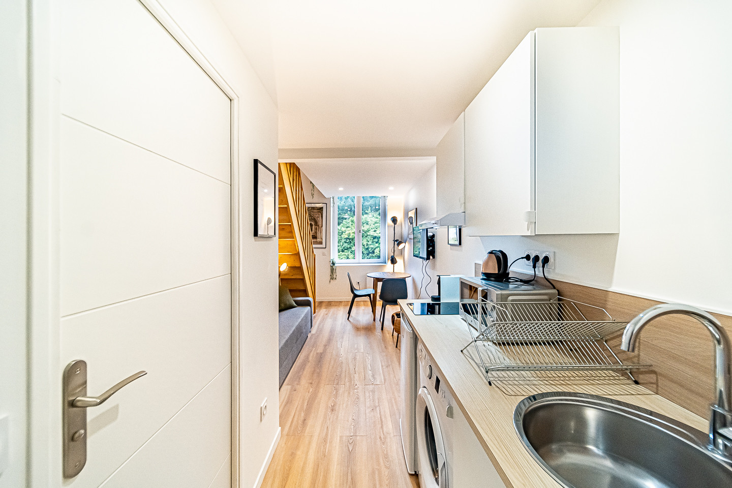 
                                                Location
                                                 Appartement T1 Meublé