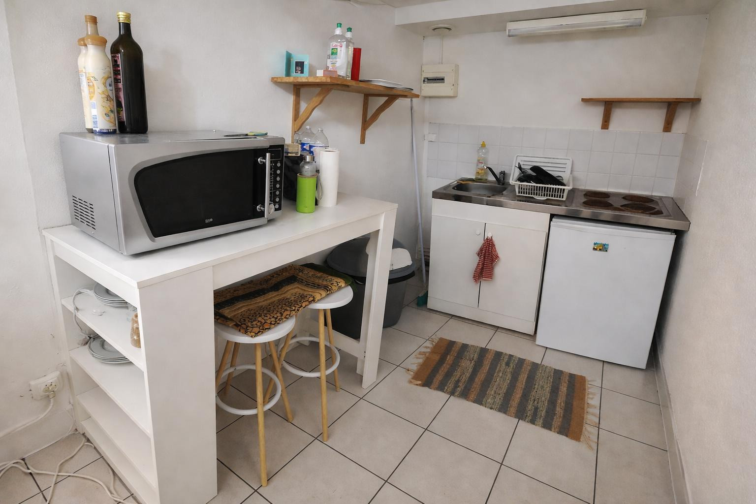 
                                                Location
                                                 Appartement T1 meublé - centre - charges incluses