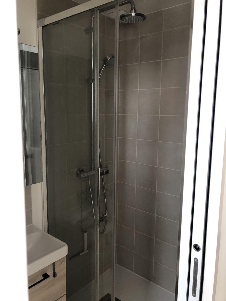 
                                                Location
                                                 Appartement T1 meublé et rénové Centre Gare