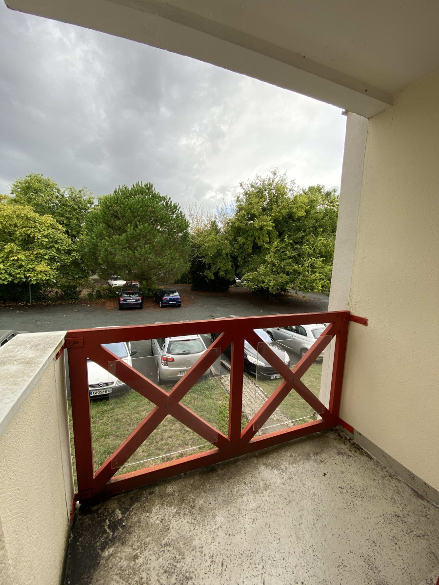 
                                                Vente
                                                 Appartement T1 Occupe 12657 à Talence