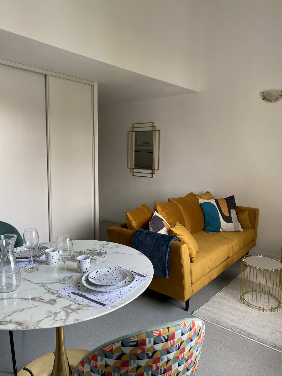 
                                                Vente
                                                 Appartement T1 Occupe General 12757 à Pessac
