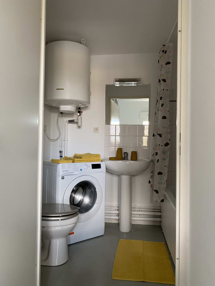 
                                                Vente
                                                 Appartement T1 Occupe General 12757 à Pessac
