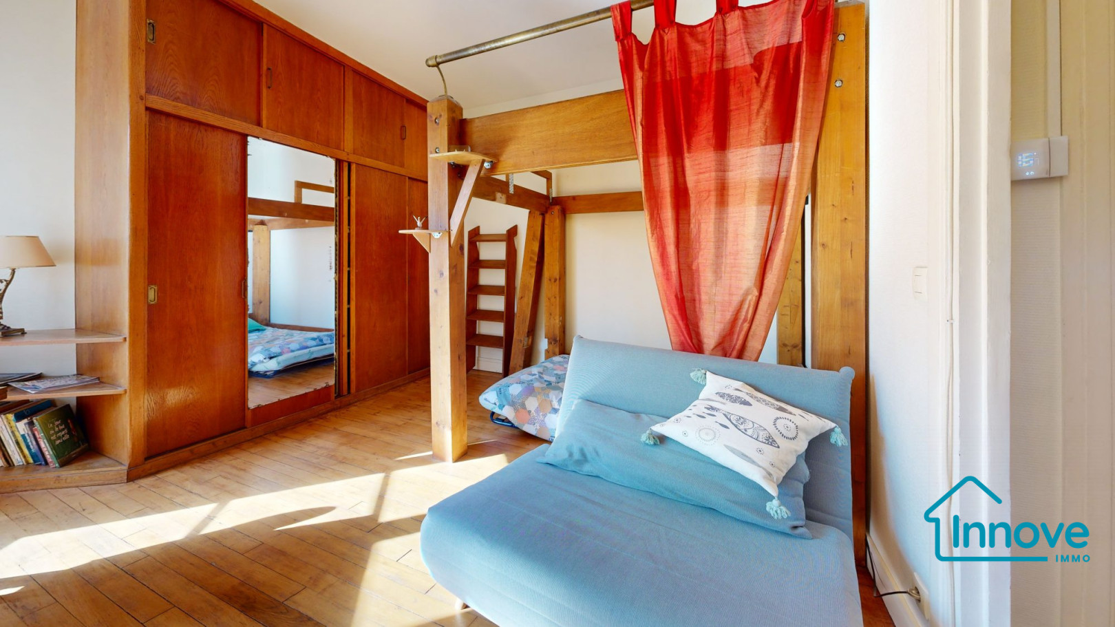 
                                                Vente
                                                 Appartement T1 très lumineux, Rive gauche