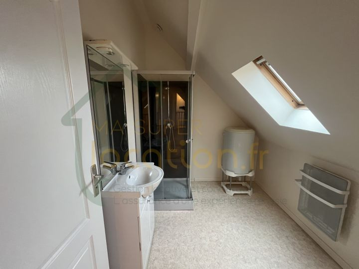 
                                                Location
                                                 Appartement T1bis