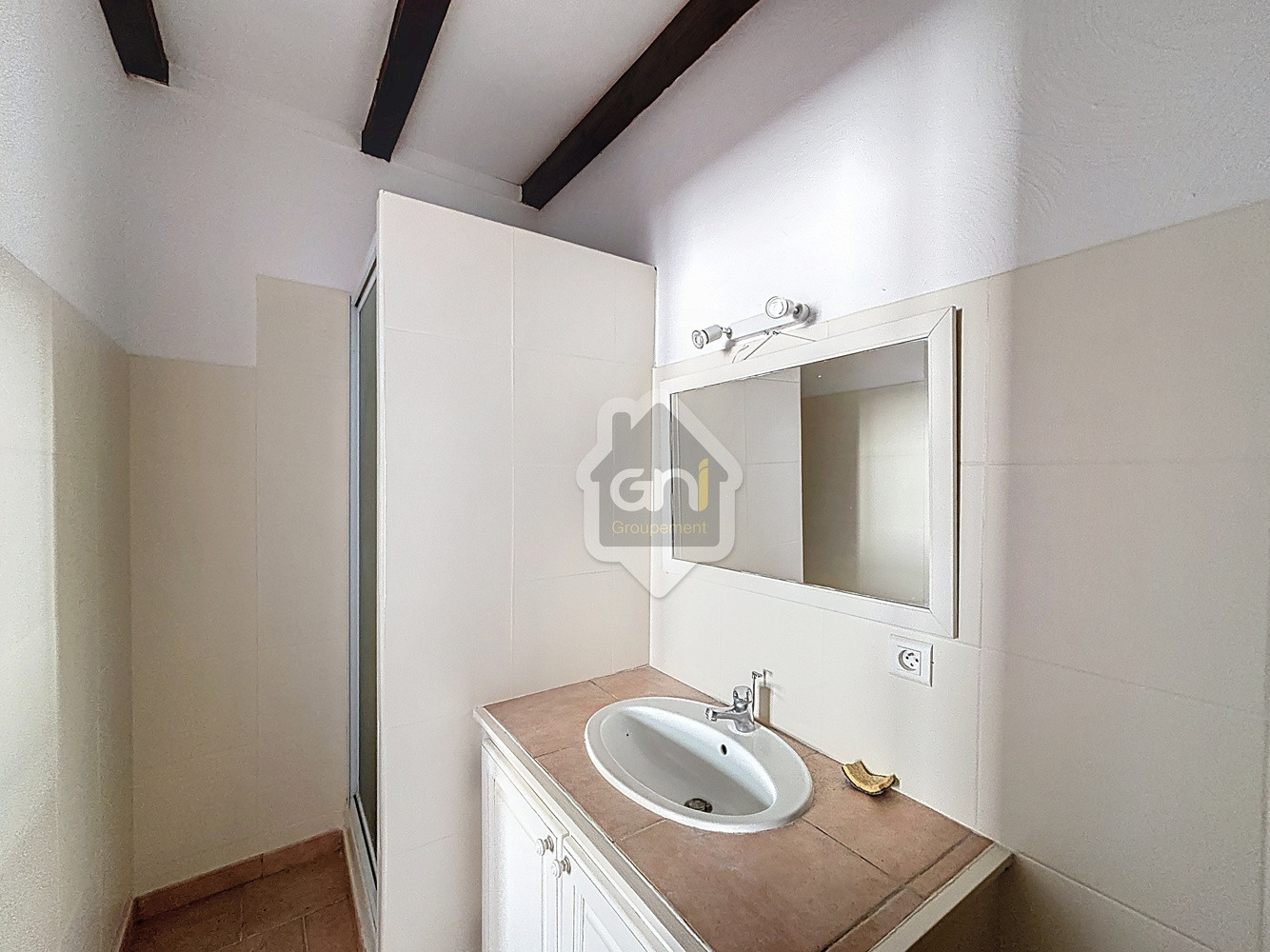 
                                                Location
                                                 Appartement T2 - 1er étage - n°8