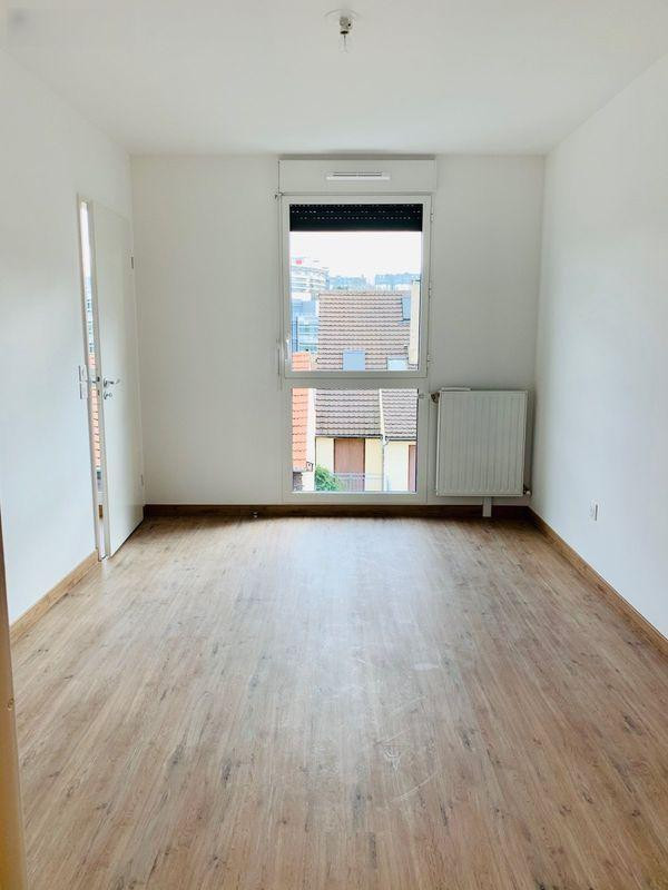 
                                                Location
                                                 Appartement T2, 2 pièces de 34 m2 non meublé