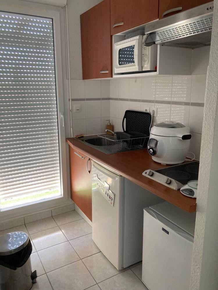 
                                                Location
                                                 Appartement T2, 2 terrasses, parking