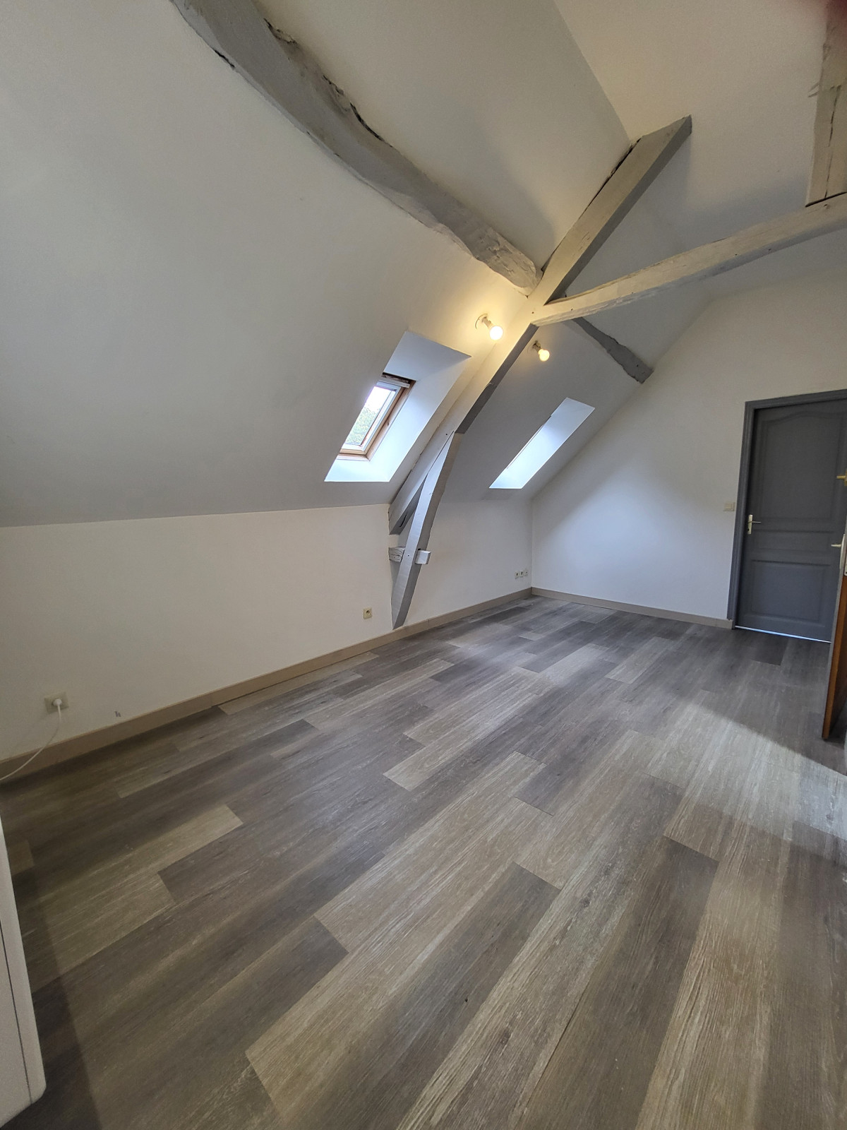 
                                                Location
                                                 Appartement T2 24.11m² à Sarlat-la-Canéda