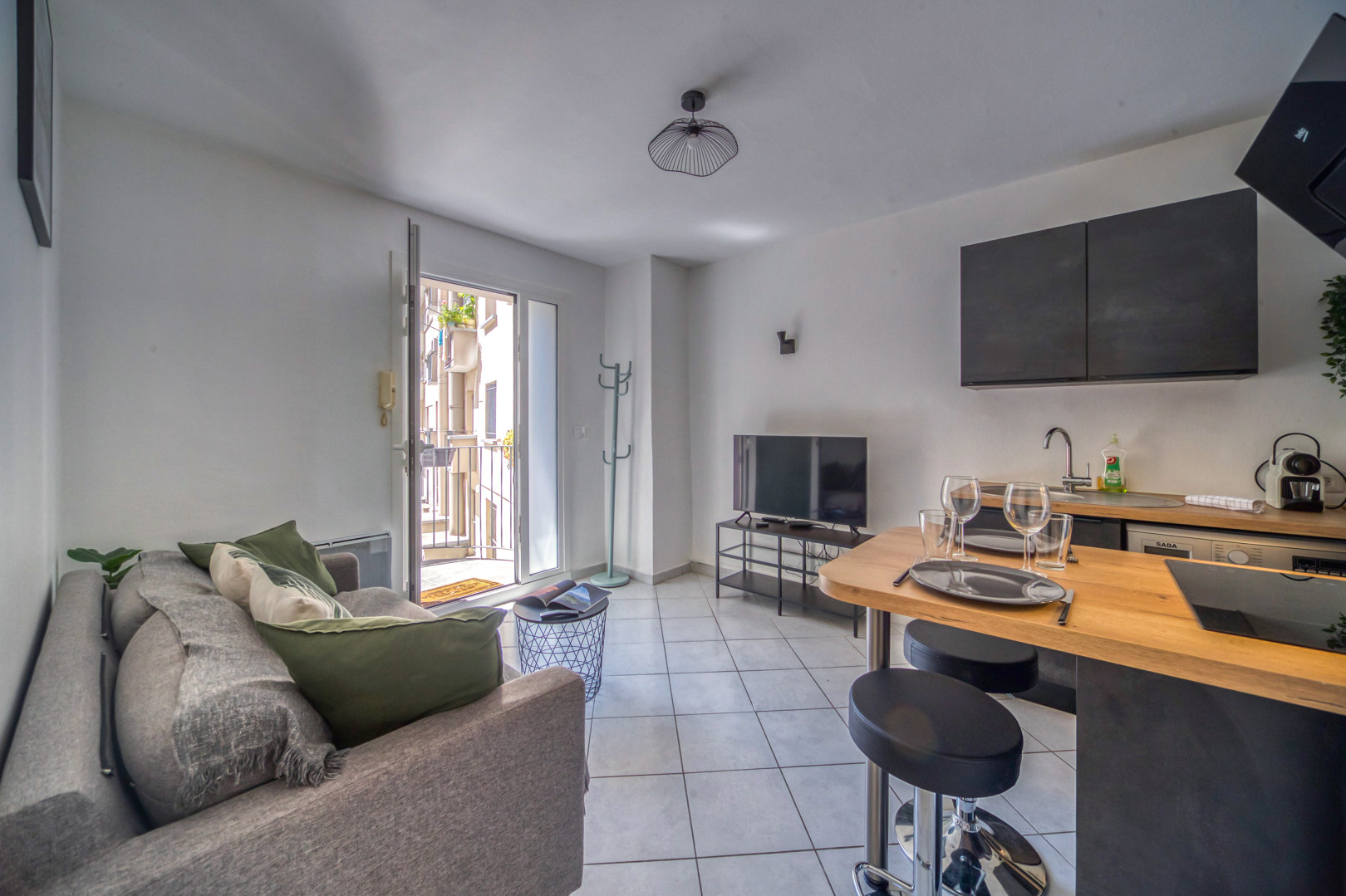 
                                                Location
                                                 Appartement T2 24.2m² à GRENOBLE