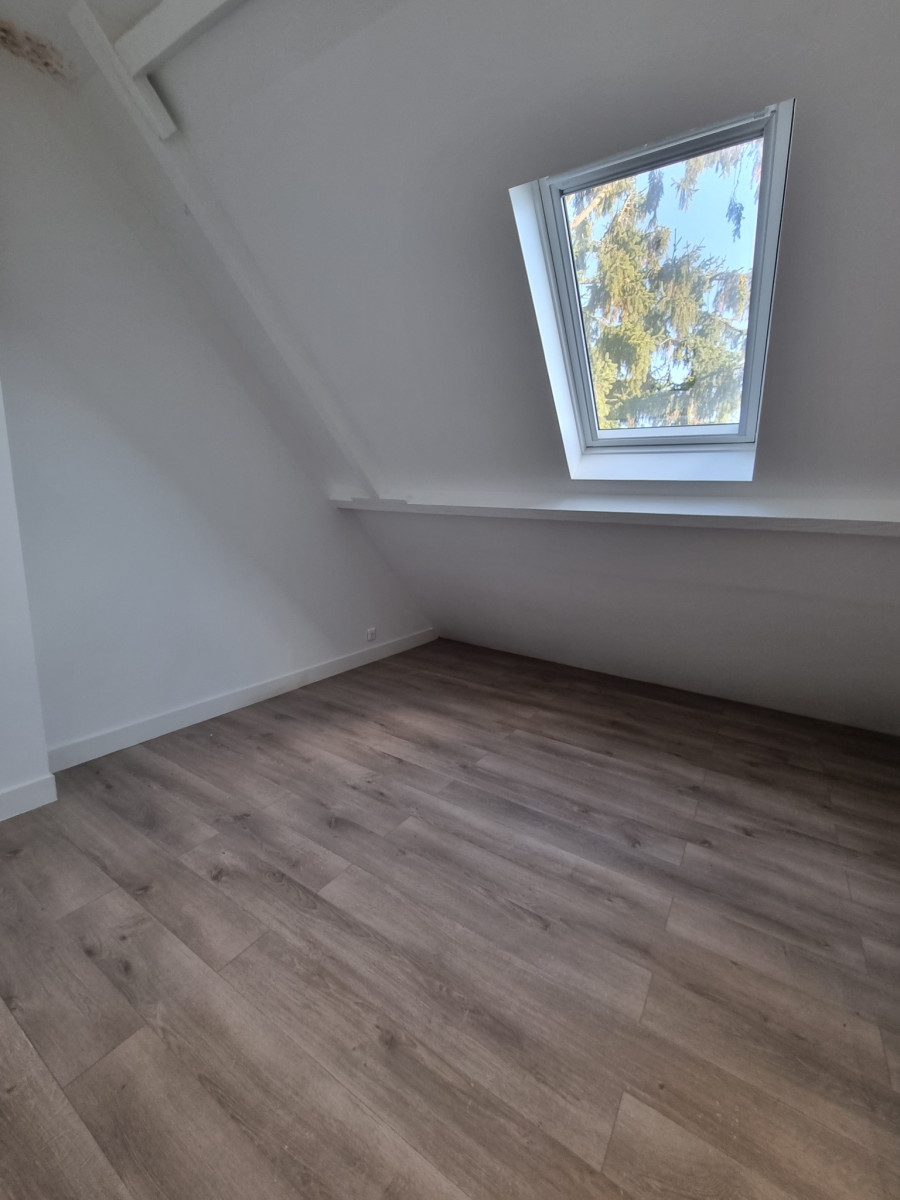
                                                Location
                                                 Appartement T2 28.23m² à SAINT LEU D'ESSERENT