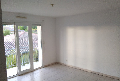 
                                                Location
                                                 Appartement T2 32m² à Cambes
