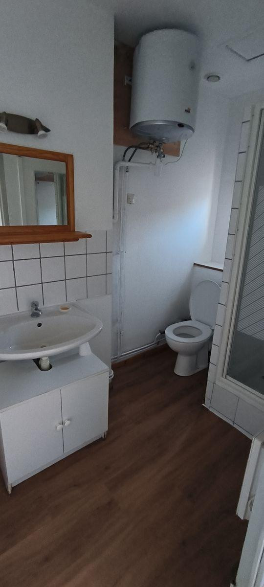 
                                                Location
                                                 Appartement T2 34 M2 proche fac Jean Monnet