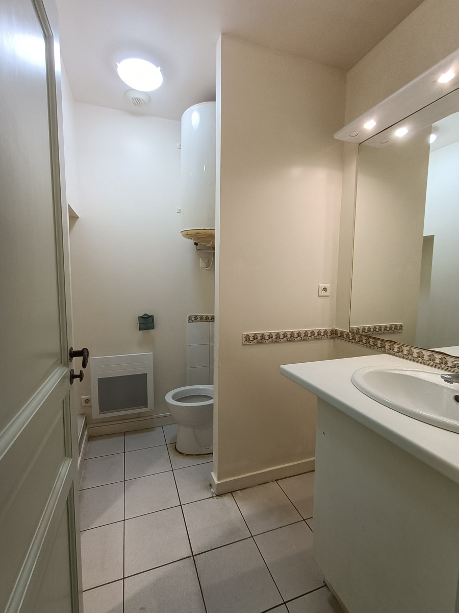 
                                                Location
                                                 Appartement T2 40m² à Sarlat-la-Canéda