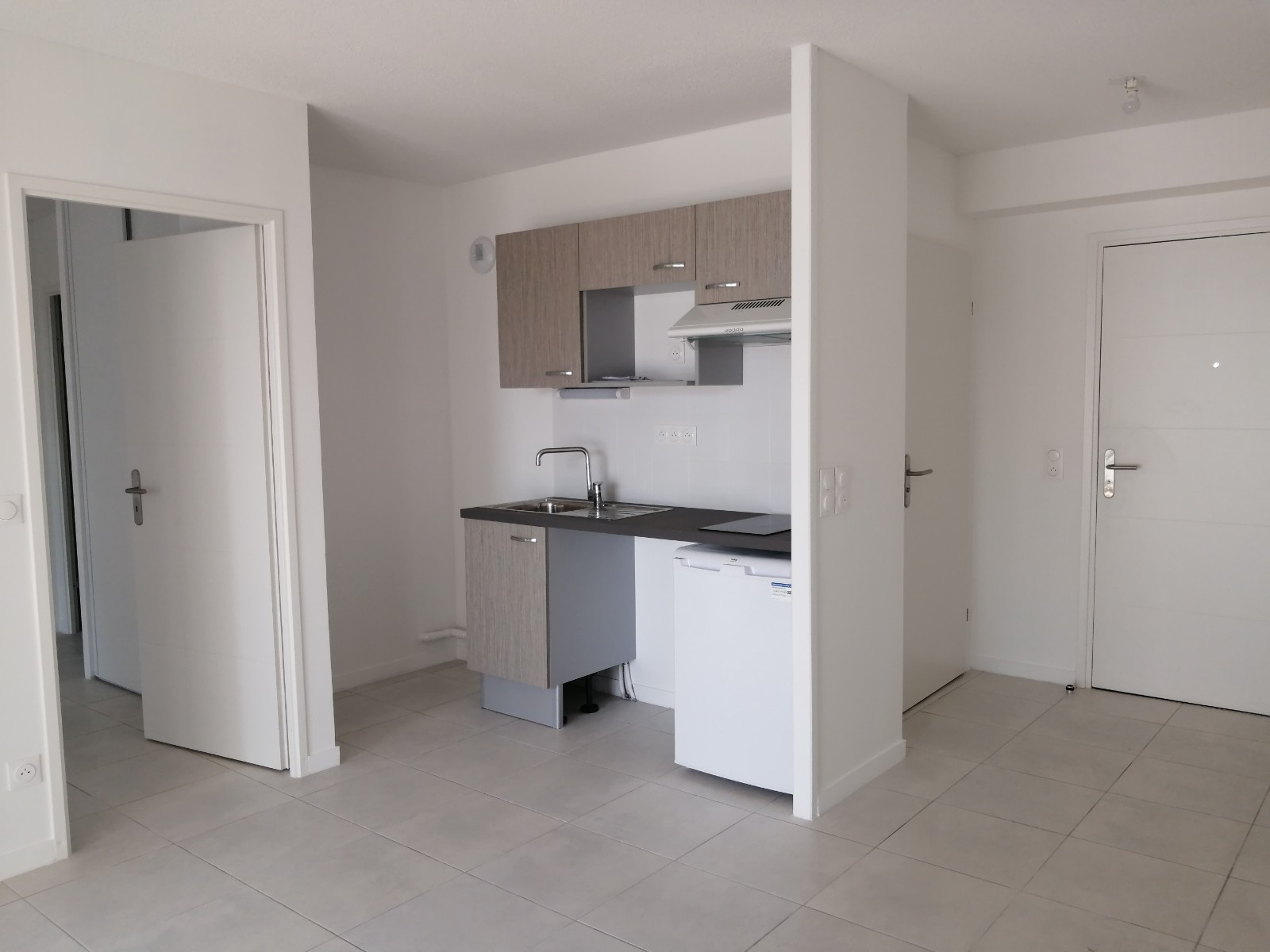 
                                                Location
                                                 Appartement T2 41m²