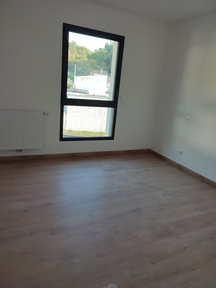 
                                                Location
                                                 Appartement T2 44m² à Cenon