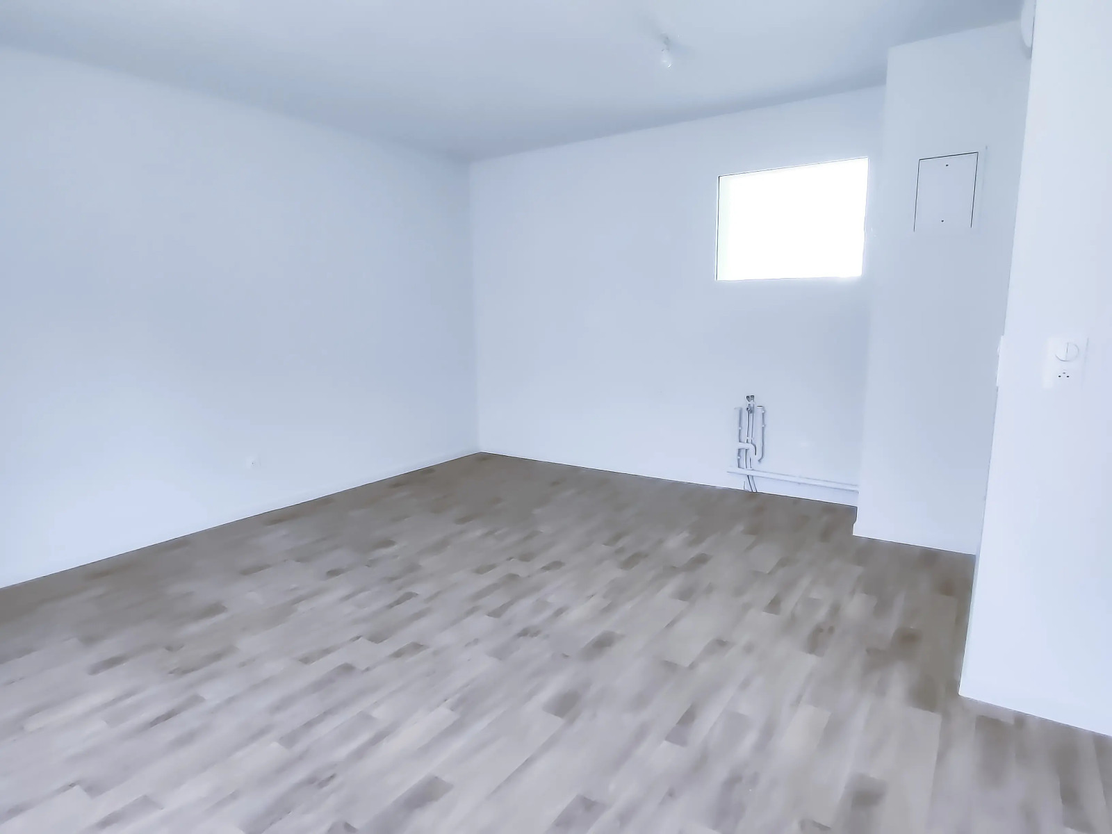 
                                                Location
                                                 Appartement T2 44m² à Floirac