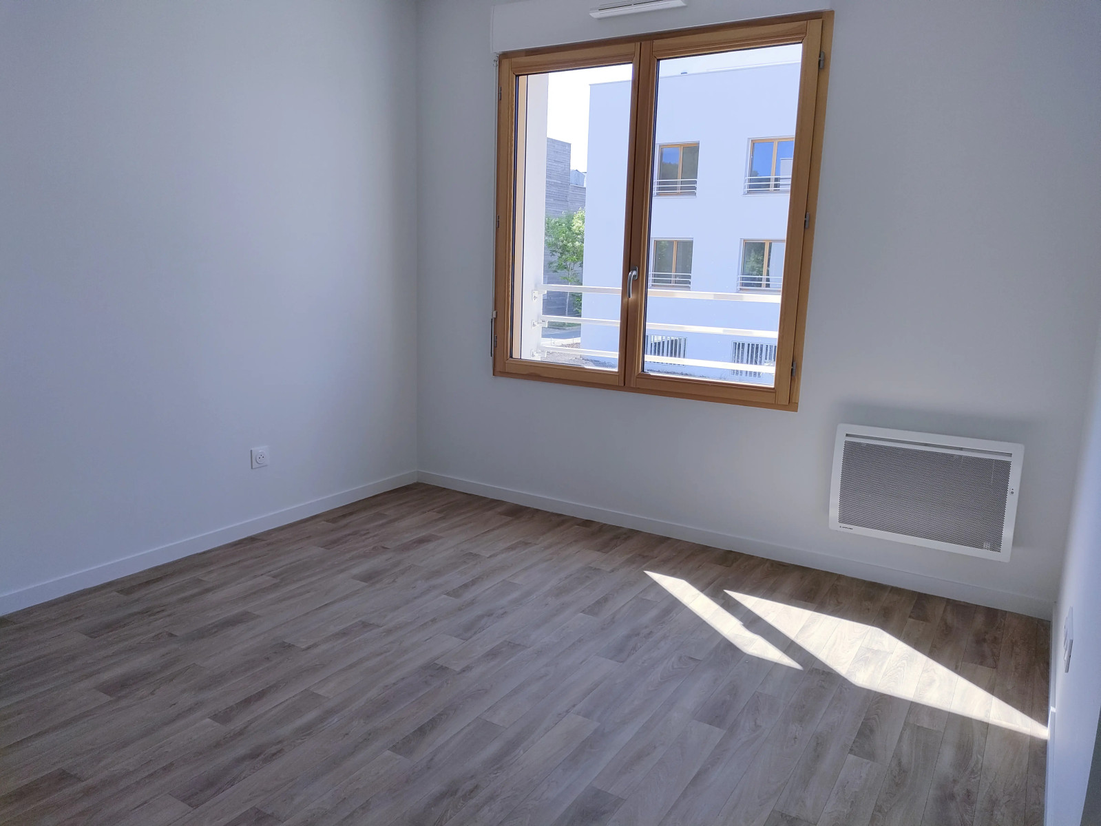 
                                                Location
                                                 Appartement T2 44m² à Floirac