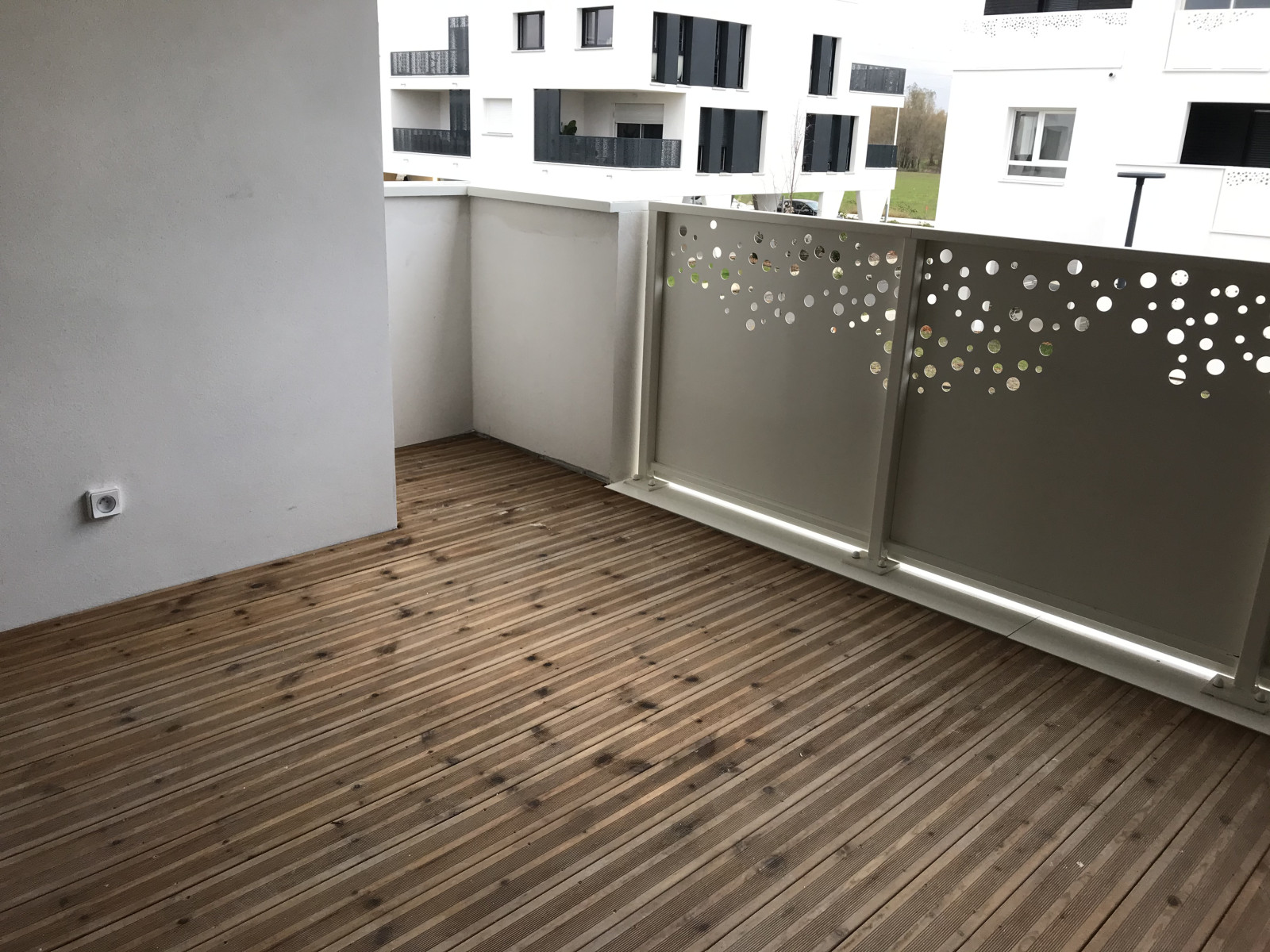 
                                                Location
                                                 Appartement T2 44m² à null