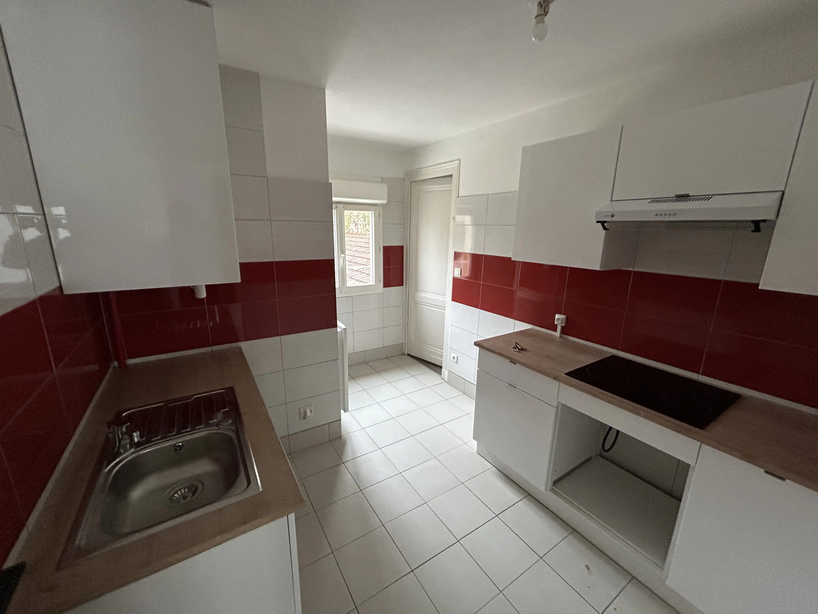 
                                                Location
                                                 Appartement T2 45m² à Bordeaux