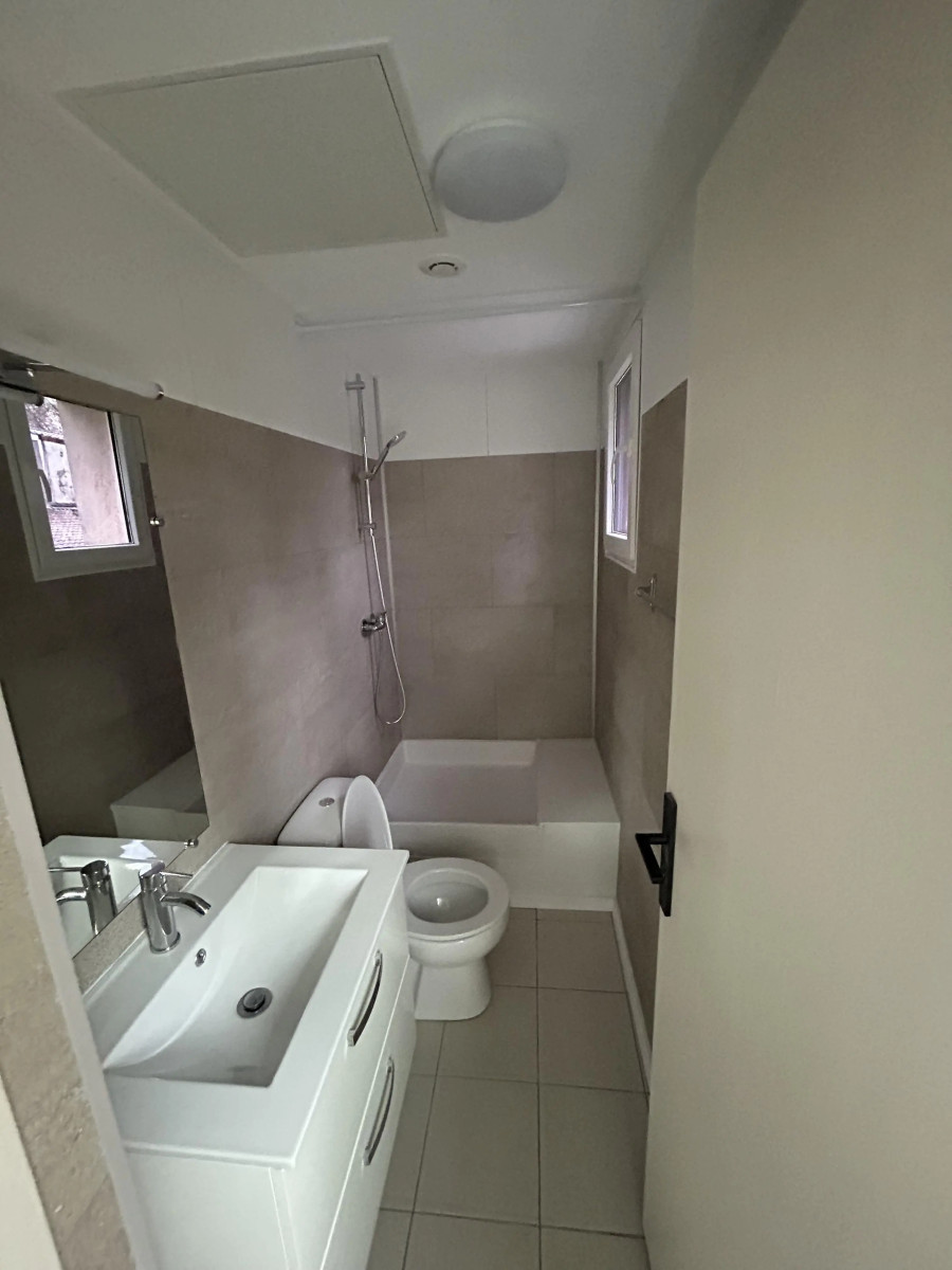 
                                                Location
                                                 Appartement T2 45m² à Bordeaux