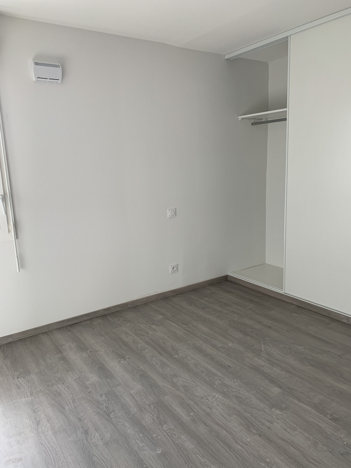 
                                                Location
                                                 Appartement T2 45m² à Lormont